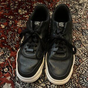 Nike Air Force 1 Pixel Black